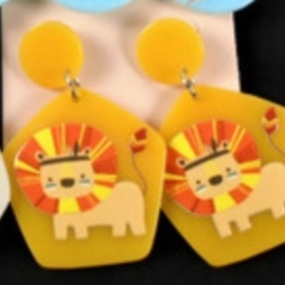 Animal Lion Fall Hsrvest Dangle Drop Earrings Acrylic Hand Painted Festival NEW